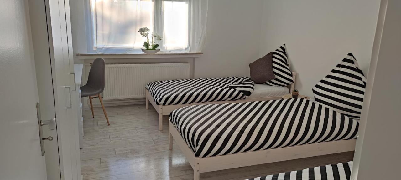 Schoene Und Optimal Gelegene Wohnung Weisskirchen Exterior foto